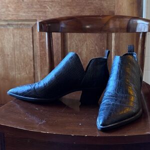 Black Dolce Vita Heeled Boots